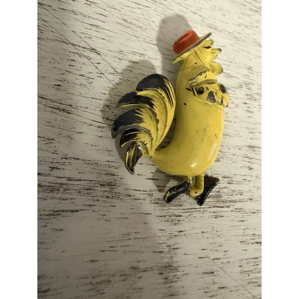 Vtg Yellow Rooster Chicken Brooch Pin Painted Cast Metal Red Hat Farm Folk Art